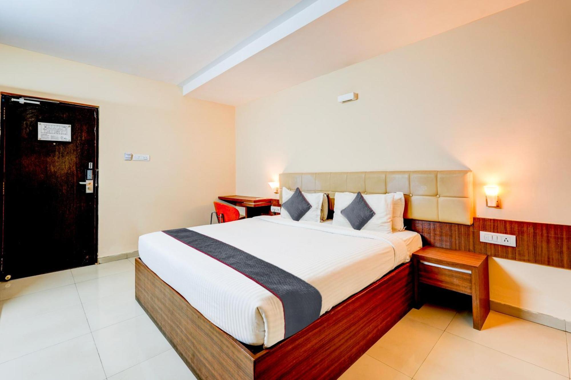 Hotel O Shreyas Shack Bangalore Exteriör bild