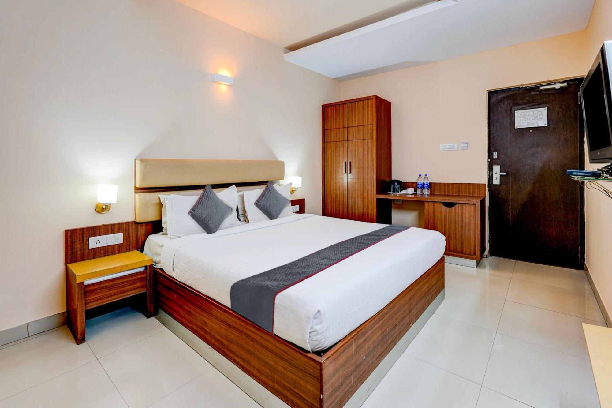 Hotel O Shreyas Shack Bangalore Exteriör bild